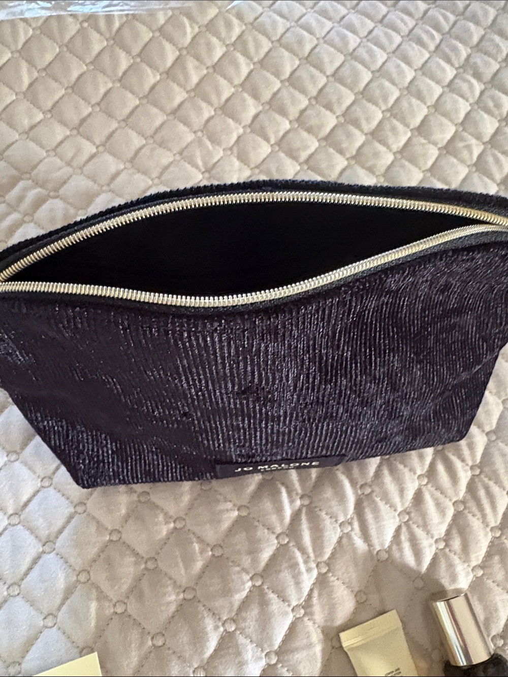 Jo Malone 2 Black Travel Pouches with Cream - Picture 3 of 10